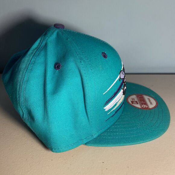 NBA Charlotte Hornets New Era 59Fifty Snapback Hardwood Classics- Retro Design - Picture 6 of 11
